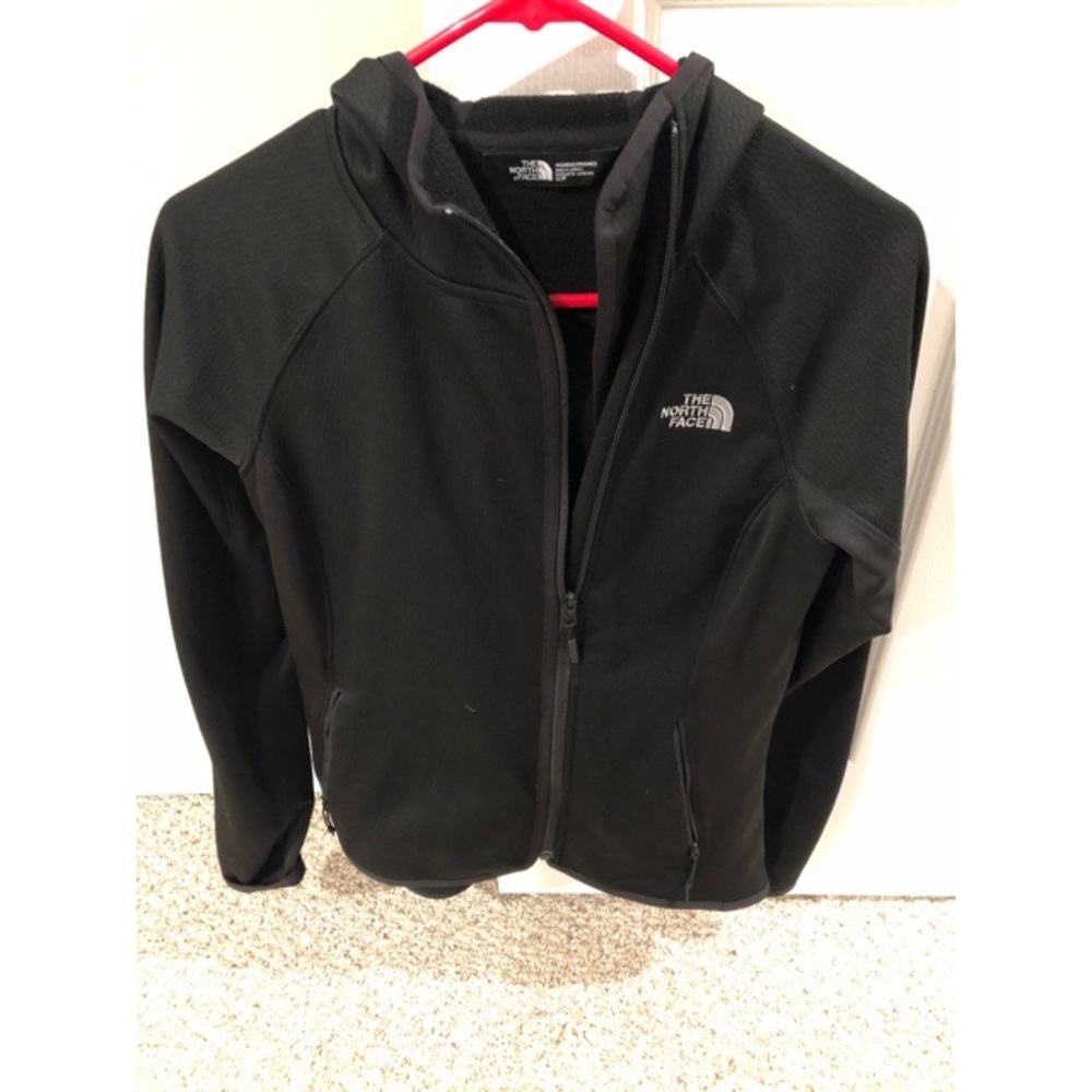 Women’s size small north face zip up coat